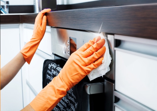 Oven Cleaning Tips